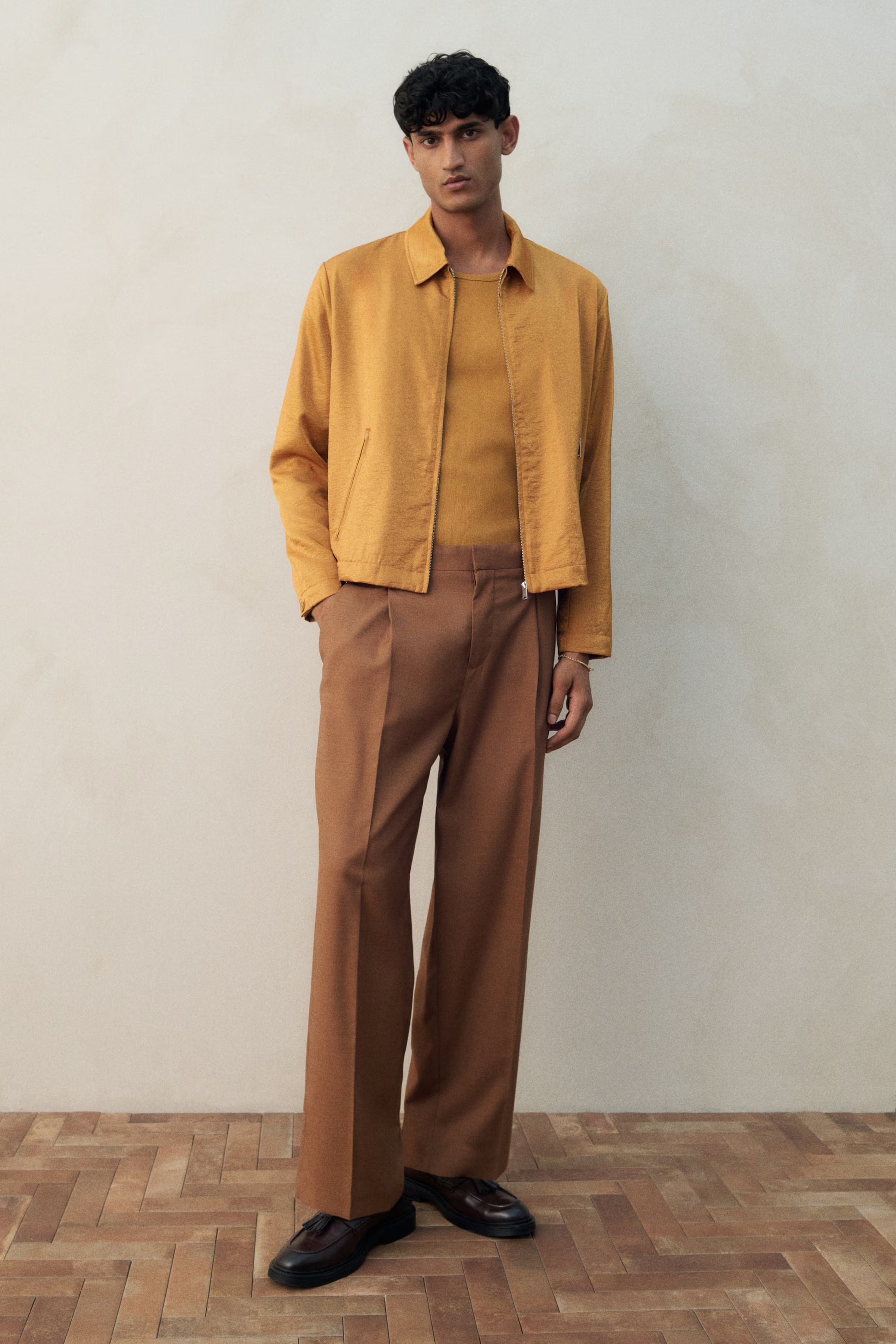 Men's Smart Insulated Winter Jacket for Casual Style and Warmth